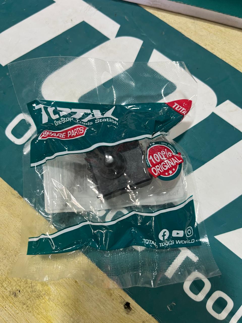 SWITCH PULIDORA 750W UTG10711556-SP-35